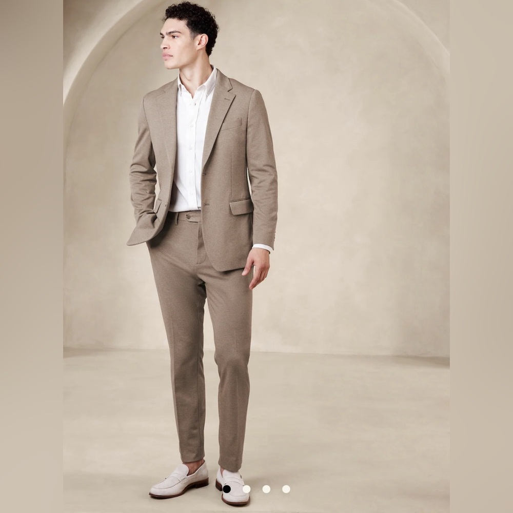 Brand new Banana republic dress pants (Men)